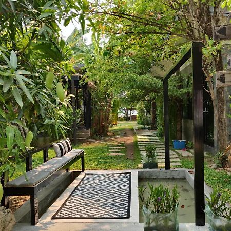Coco Coozy Apartment Kanchanaburi Exterior foto