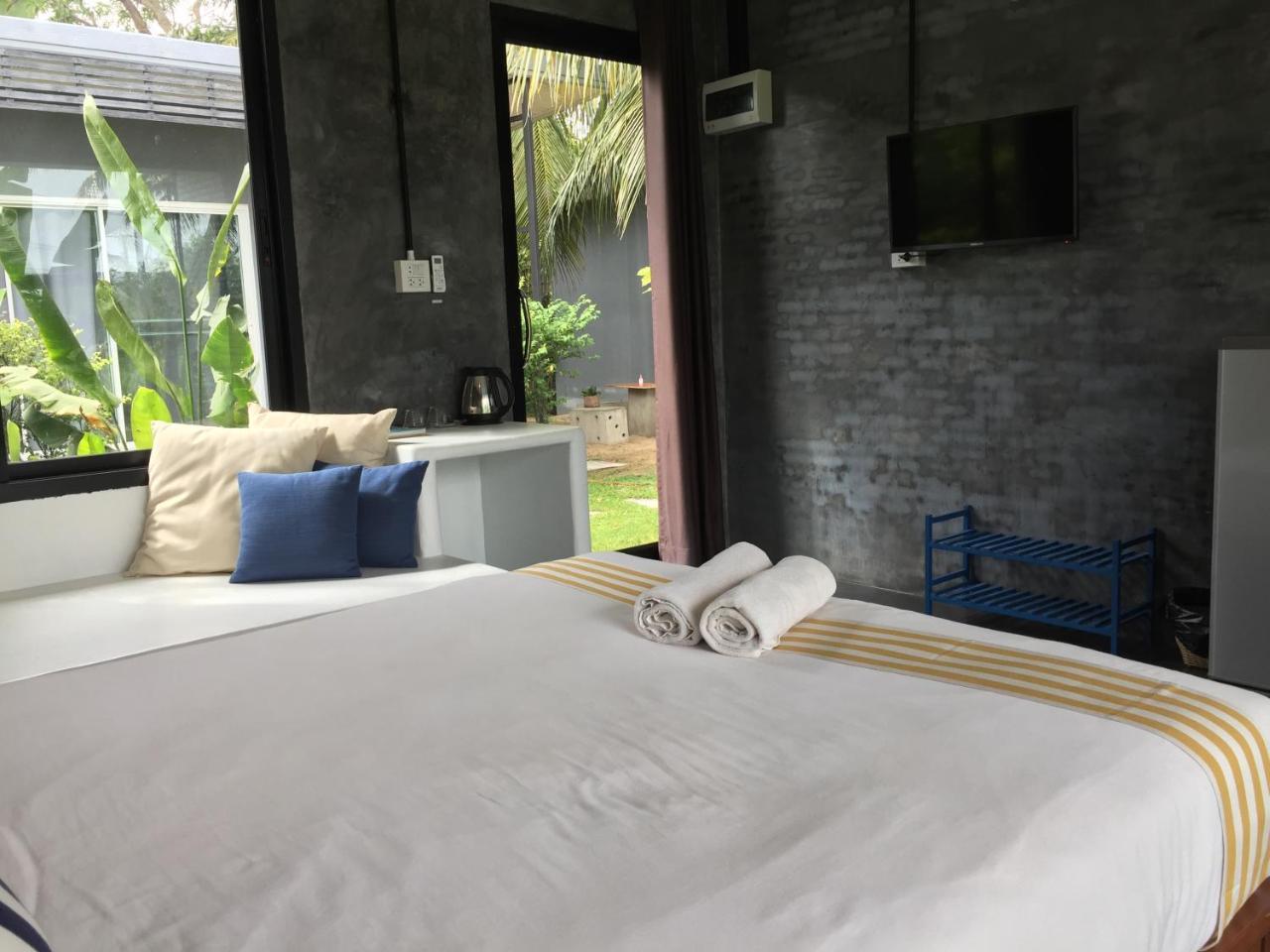 Coco Coozy Apartment Kanchanaburi Exterior foto