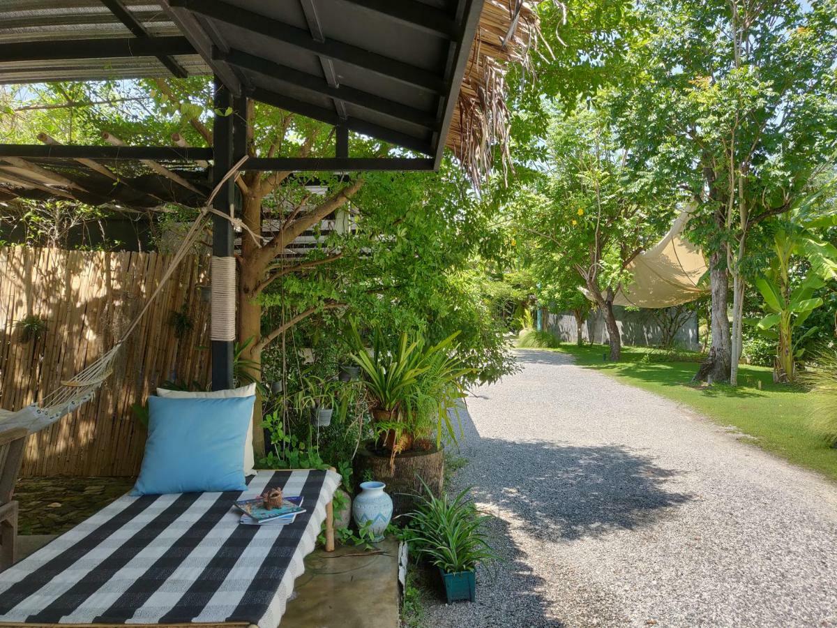 Coco Coozy Apartment Kanchanaburi Exterior foto
