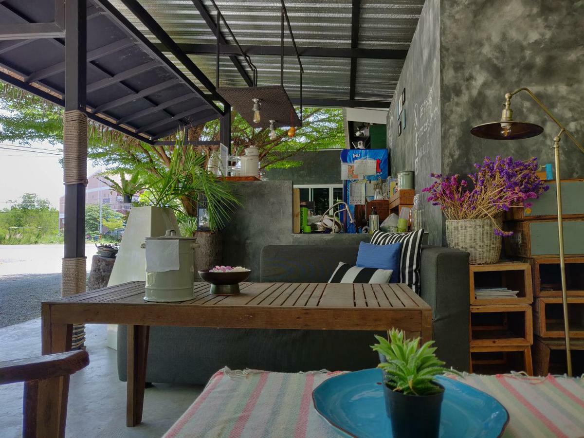 Coco Coozy Apartment Kanchanaburi Exterior foto