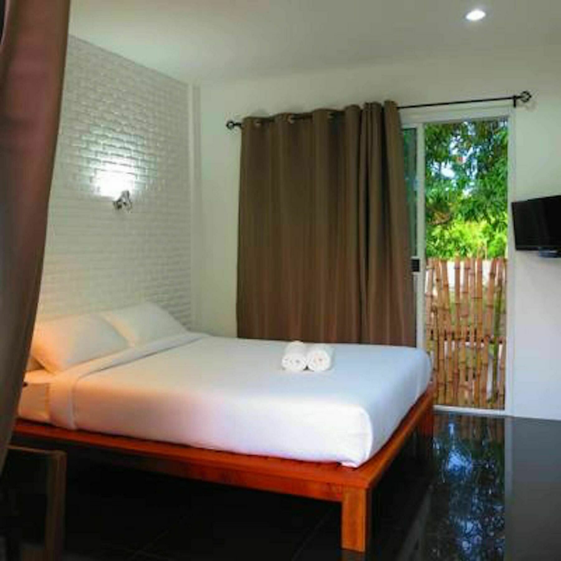 Coco Coozy Apartment Kanchanaburi Exterior foto