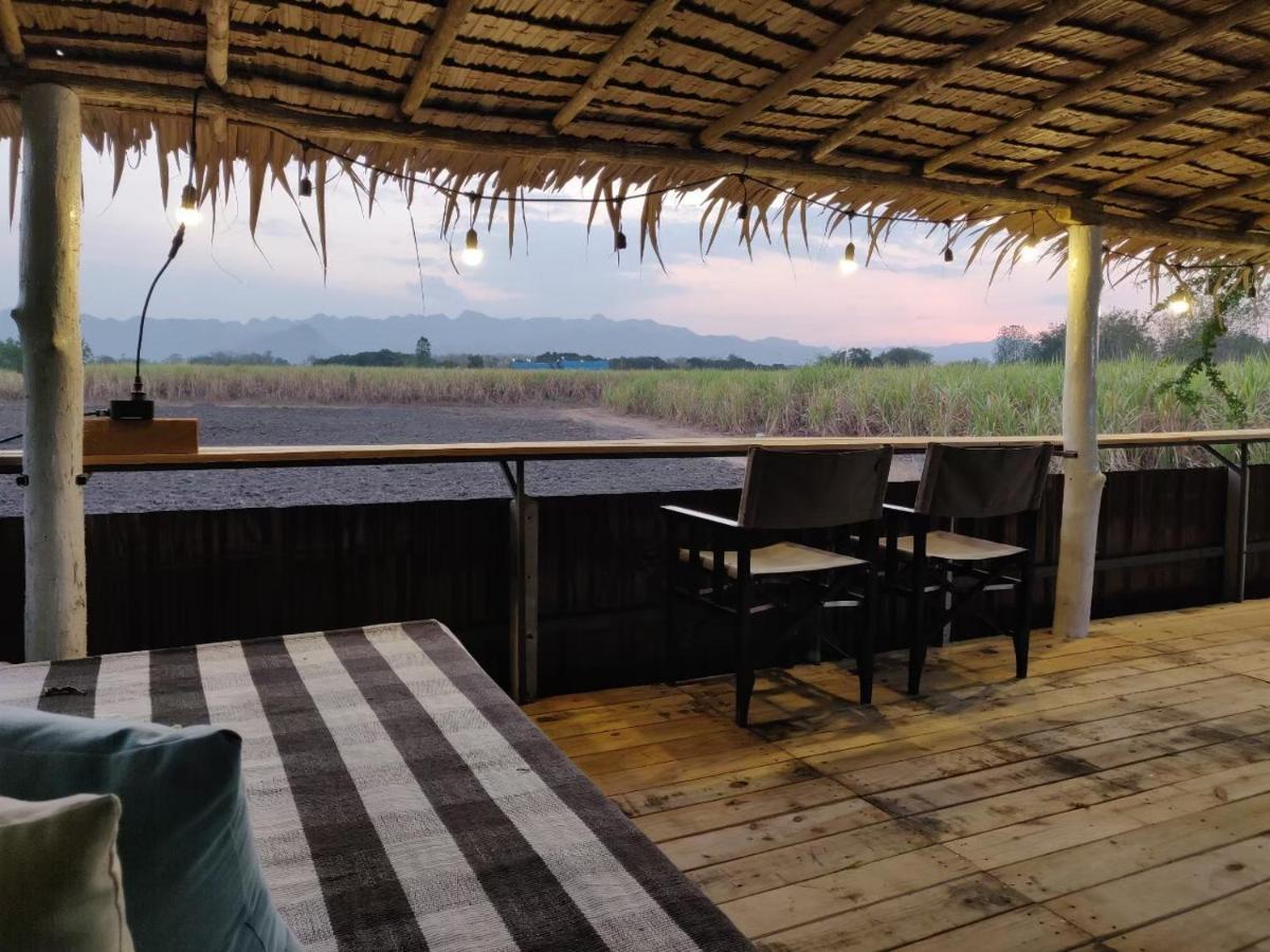 Coco Coozy Apartment Kanchanaburi Exterior foto